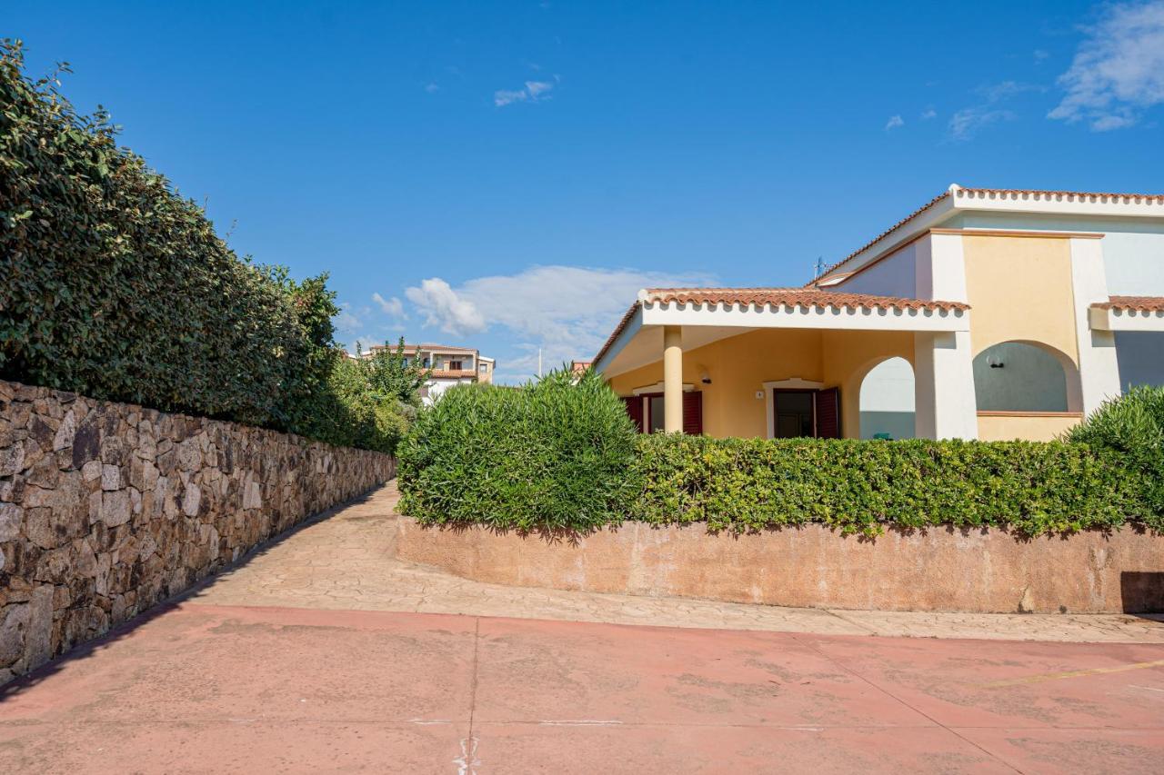 Residence La Tartaruga Monte Petrosu Exterior photo